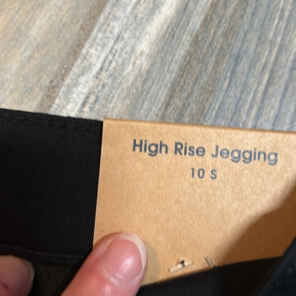 NWT Black Aeropostale High Rise Size 10 Women’s Jeggings - Picture 5 of 8